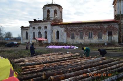 2012.11.17 Освящение и установка креста над восьмериком