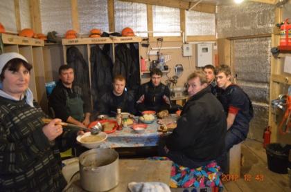 2012.11.17 Освящение и установка креста над восьмериком